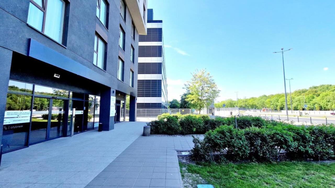 Good Wolska Residence Varşovia Exterior foto
